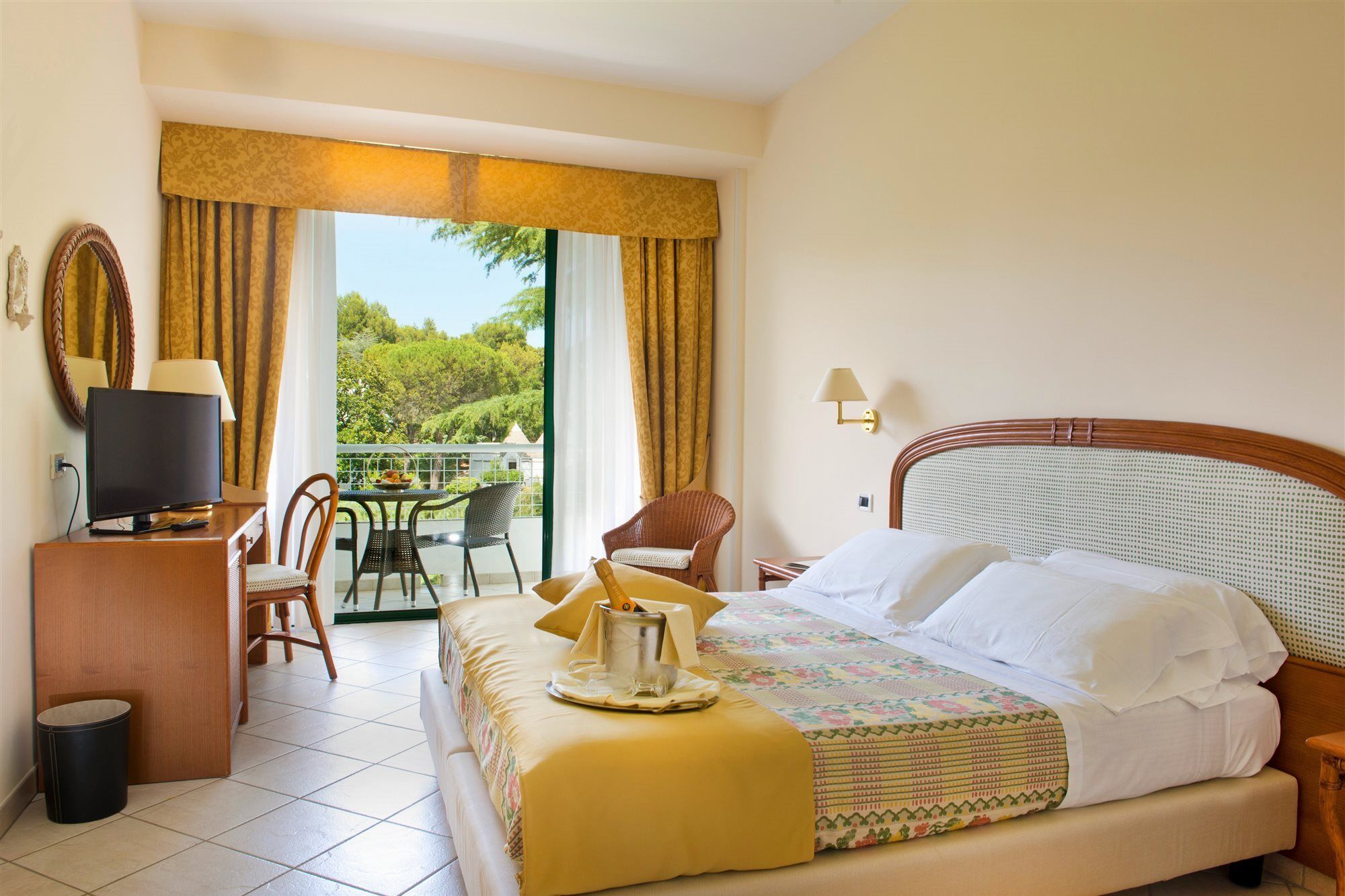 Hotel Sierra Silvana Selva Di Fasano Zewnętrze zdjęcie